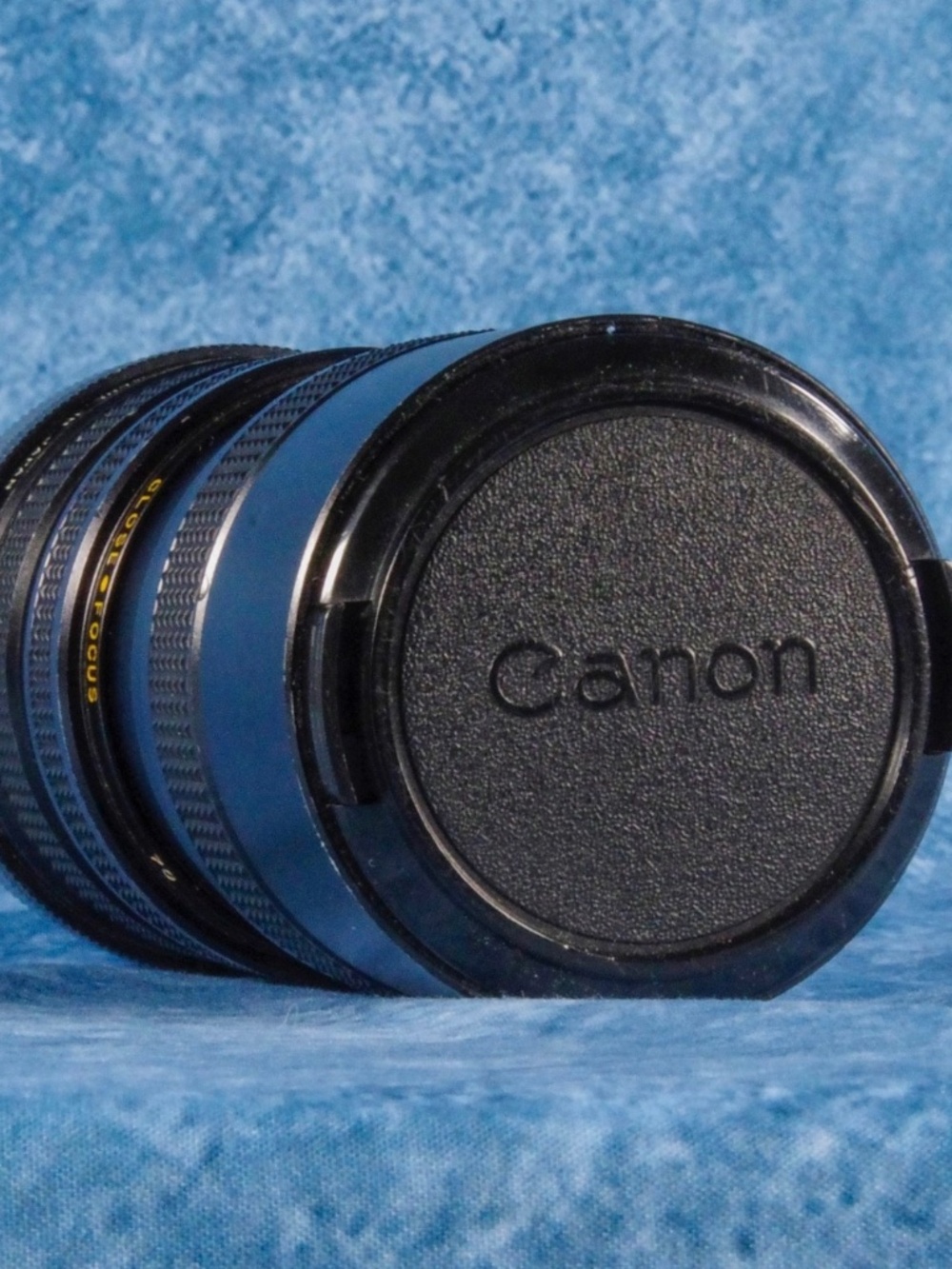 Vivitar Close Focusing Auto Zoom 70-150mm-Canon FD Mount